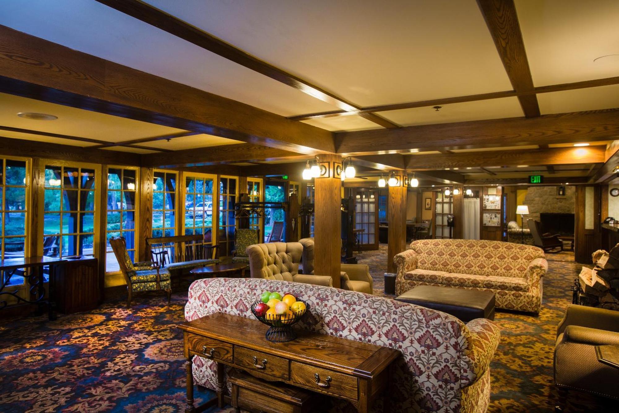 Ucla Lake Arrowhead Lodge Esterno foto
